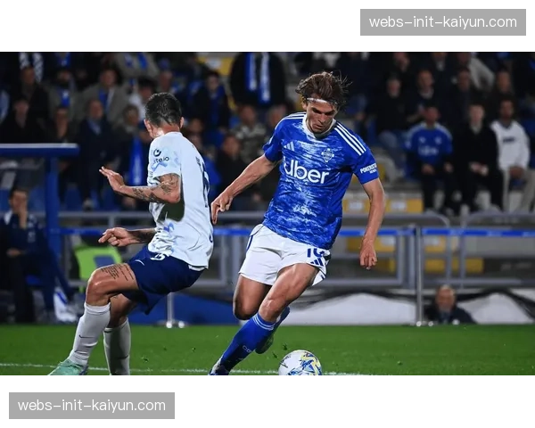 国际米兰4-3逆转科莫扩大领先优势，定位球战术成关键转折